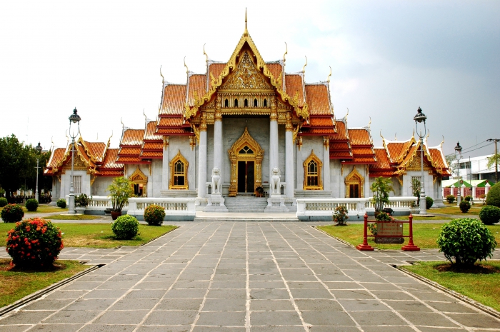 看泰国最高佛像红统府廊曼寺（Wat Muang）攻略 泰国资讯