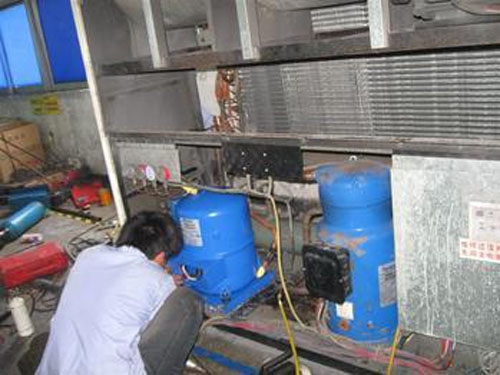 中央空調冷水機介紹了中央空調冷水機的清洗方法